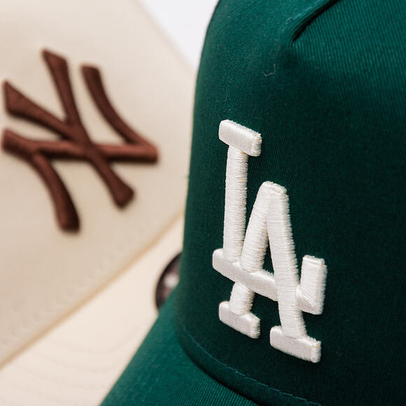 Kšiltovka New Era - MLB League Essential 9FORTY A-Frame - LA Dodgers - Dark Green / Cream