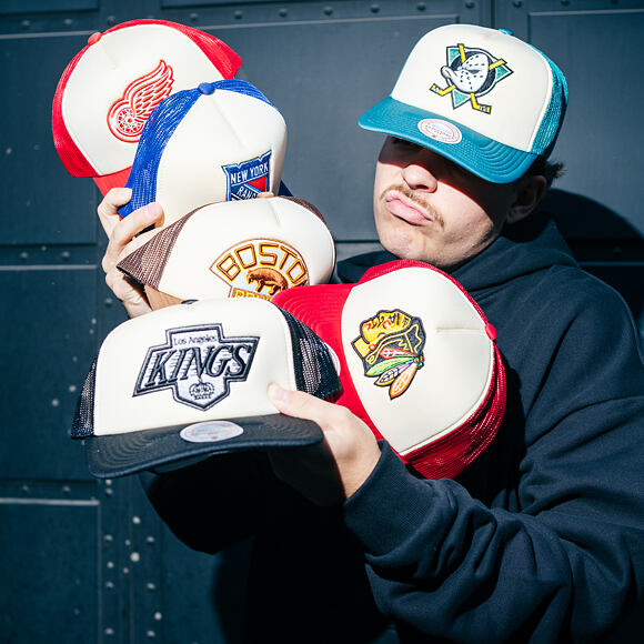 Kšiltovka Mitchell & Ness - NHL Vintage Block Trucker - Detroit Red Wings - Cream