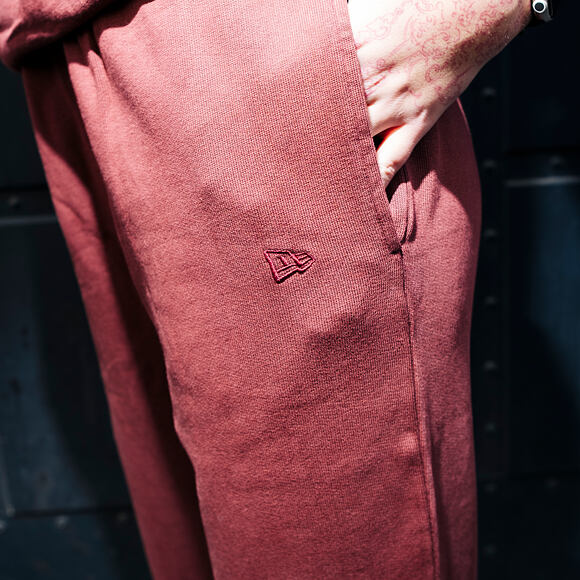 Kalhoty New Era - Branded Washed Straight Sweatpants - Burgundy
