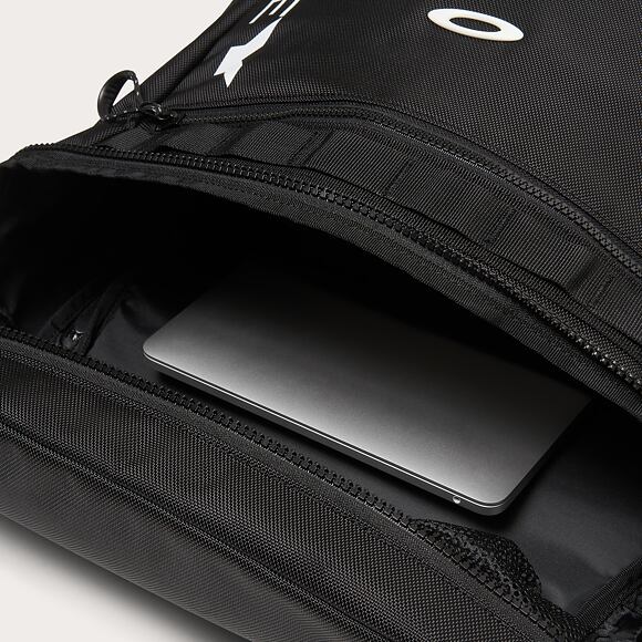 Batoh Oakley - Enhance Lt Boxpack Xl 8.0 Fw - Black/White