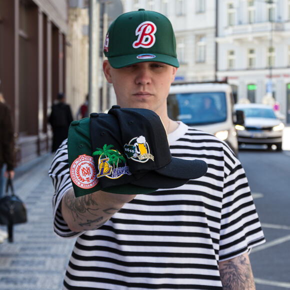 Kšiltovka Mitchell & Ness  - NBA First Letter Classic Red - Chicago Bulls - Dark Green