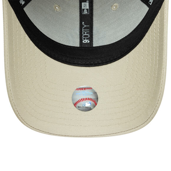 Kšiltovka New Era - MLB League Essential 9FORTY - NY Yankees - Stone / Cilantro Green