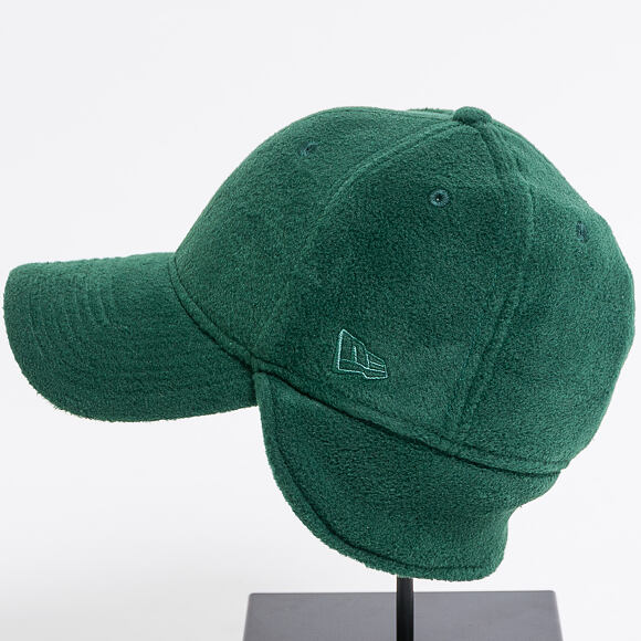 Kšiltovka New Era 39THIRTY Winter Utility Micro Fleece Downflip Dark Green