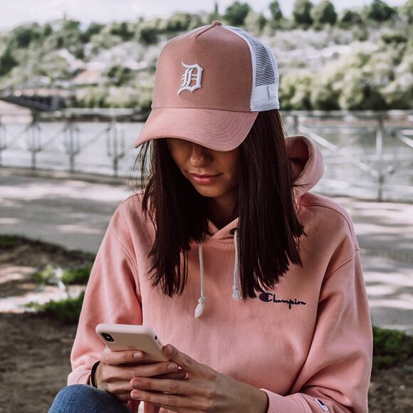 Dámská Kšiltovka New Era  Micro Cord  Detroit Tigers  9FORTY A-FRAME TRUCKER  Pink / Optic White