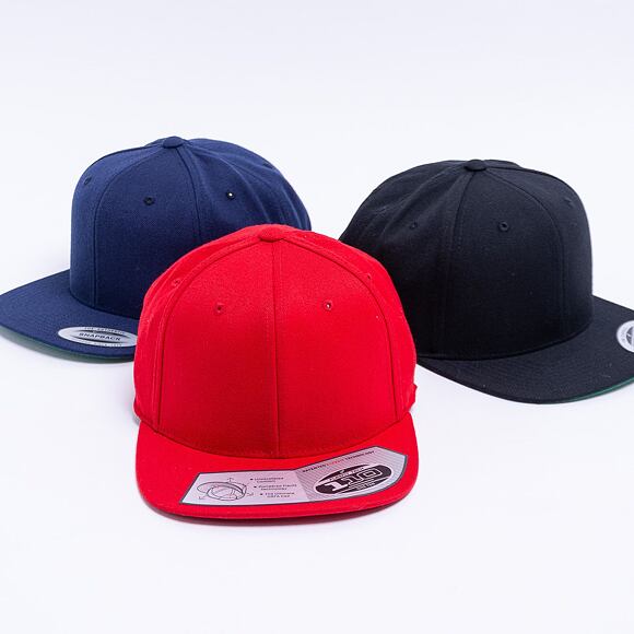 Kšiltovka Yupoong 110 Fitted Snapback Red