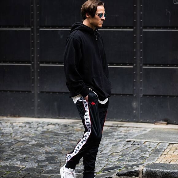 Tepláky Kappa 222 Banda Rastoria Slim C1D Black/Red/White