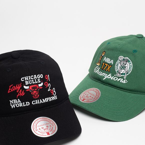 Kšiltovka Mitchell & Ness Stone Washed Champions Dad Hat Chicago Bulls Black