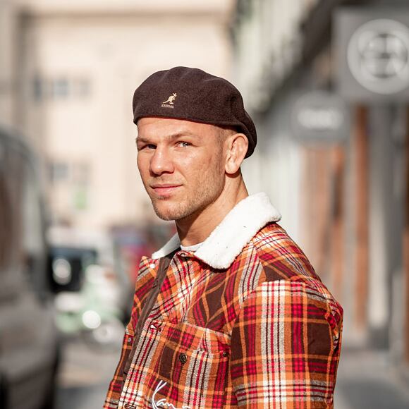 Bekovka Kangol - 504 Kangol Cap - Espresso