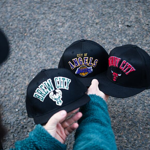 Kšiltovka Mitchell & Ness Chicago Bulls Zz Snapback Black