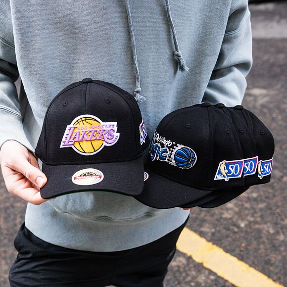 Kšiltovka Mitchell & Ness Los Angeles Lakers 50th Anniversary Patch 110 Snapback Black