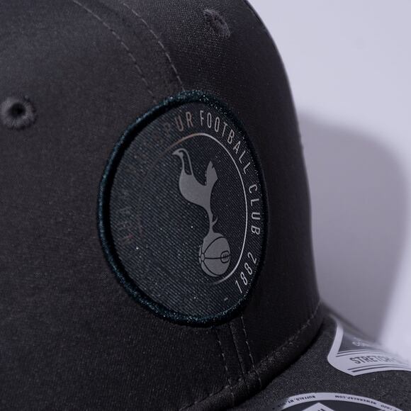 Kšiltovka New Era 9FIFTY Stretch-Snap Iridescent Tottenham Hotspur FC Graphite