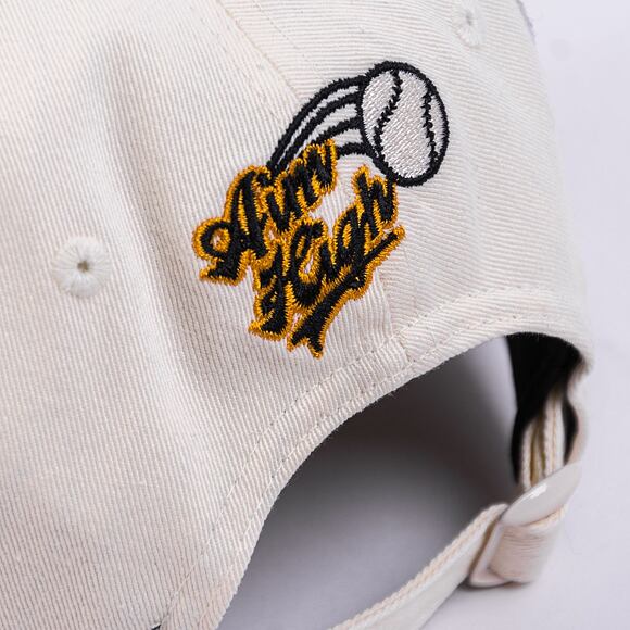 Kšiltovka New Era Heritage 9TWENTY All Over Patch Off White / Black