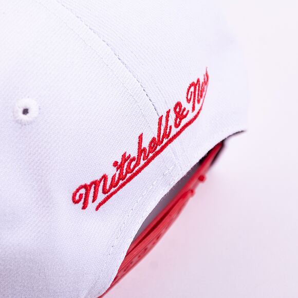 Kšiltovka Mitchell & Ness Branded Sharktooth Snapback Branded Red / White