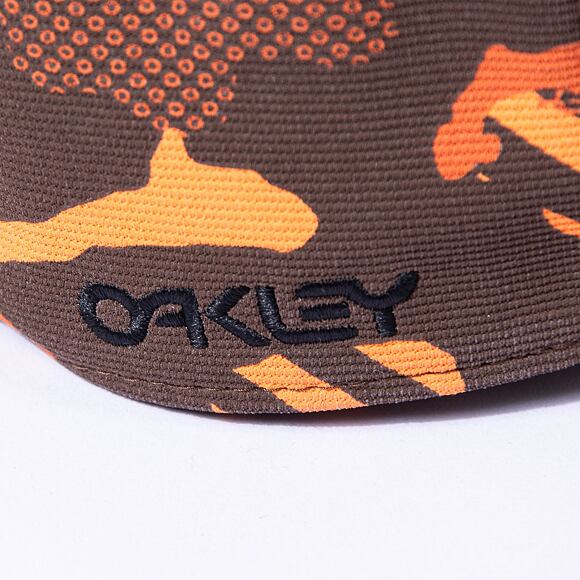 Kšiltovka Oakley 8 Panel Stretch Hat Embossed 912208-9YW