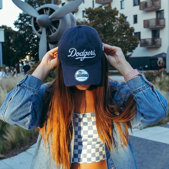 Kšiltovka New Era 9TWENTY MLB Team Script Los Angeles Dodgers Dark Royal / Optic White