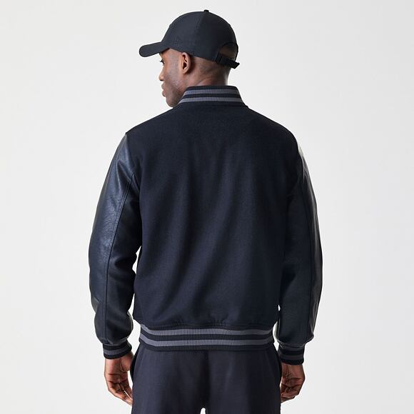 Bunda New Era - NBA Tonal Patch Varsity - Chicago Bulls - Black