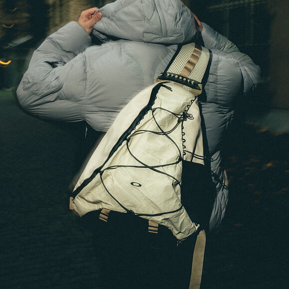 Batoh Oakley - Latitude Sling Pack - Mist