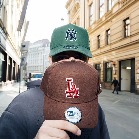 Kšiltovka New Era - MLB Team Outline 9FORTY A-Frame - NY Yankees - Dark Green / Stone