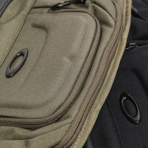 Ledvinka Oakley Icon Belt Bag Blackout