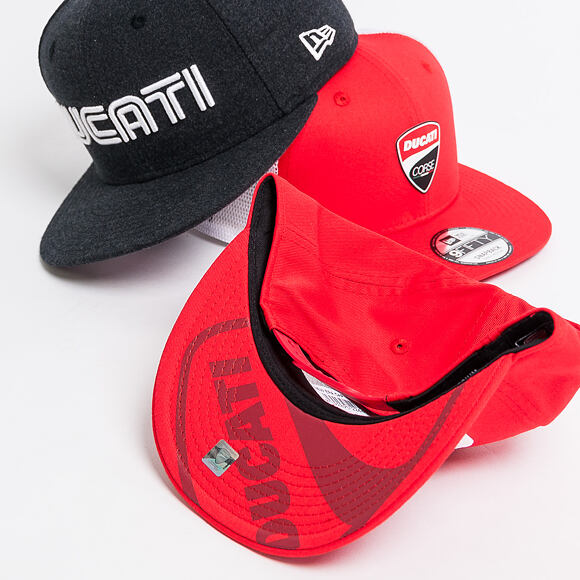 Kšiltovka New Era 9FIFTY FA 18 Wordmark Ducati Scarlett Snapback