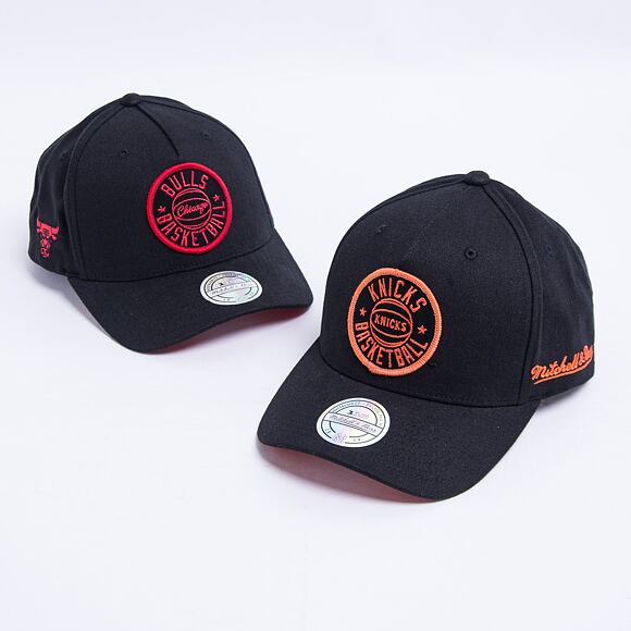 Kšiltovka Mitchell & Ness Black Vision High Crown Pinch Panel 110 Snapback New York Knicks Black