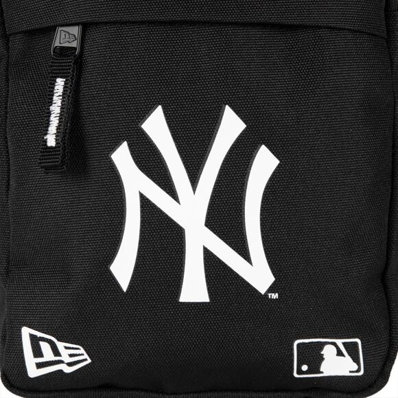 Malá taška New Era MLB Side Bag New York Yankees Black / Optic White