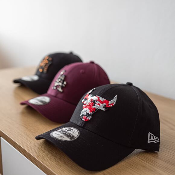 Kšiltovka New Era 9FORTY NBA Wild Camo Chicago Bulls Black