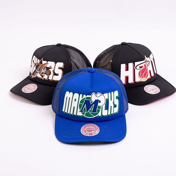 Kšiltovka Mitchell & Ness NBA Billboard Trucker Snapback Hwc Dallas Mavericks Blue