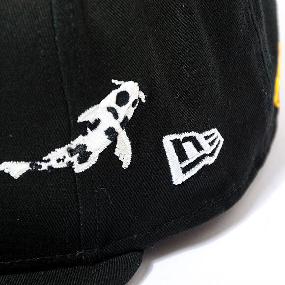 Kšiltovka New Era 9FIFTY MLB Koi Fish Chicago White Sox Black / Optic White