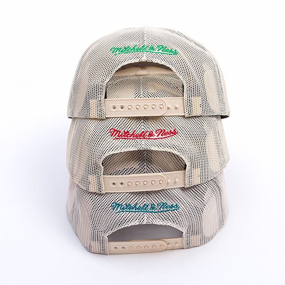 Kšiltovka Mitchell & Ness - Boston Celtics - Evergreen Trucker Hwc - Off White