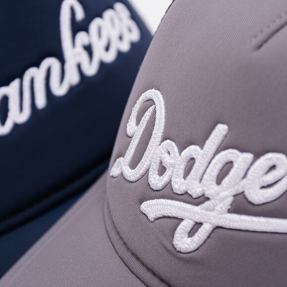 Kšiltovka New Era - MLB Foam Script 9FORTY Trucker - LA Dodgers - Graphite