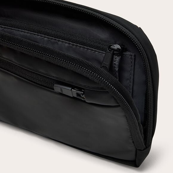 Taška Oakley - Link Shoulder Case - Pitch Black