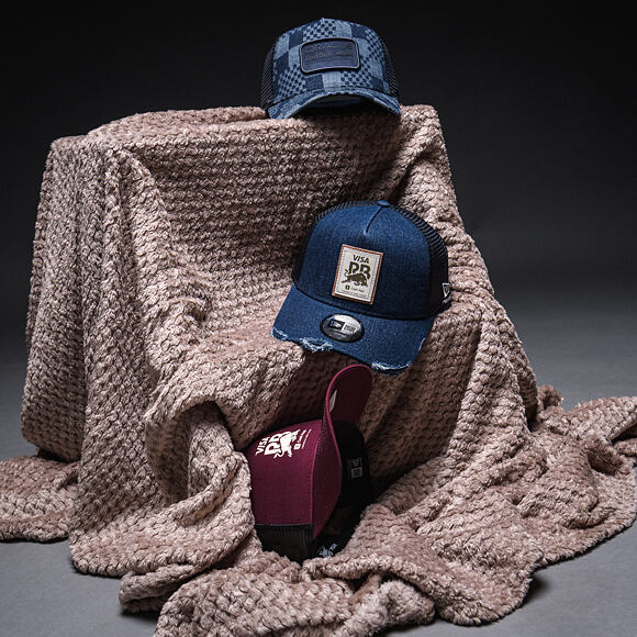 Kšiltovka New Era - F1 Seasonal 9FORTY A-Frame Trucker - Visa Cash App RB - Burgundy