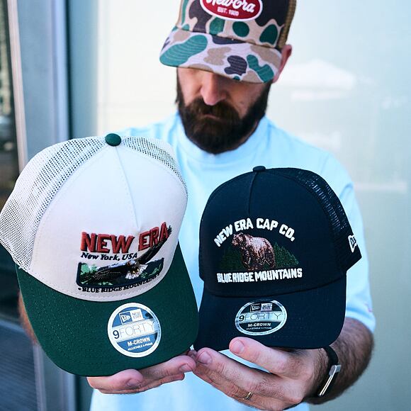Kšiltovka New Era - Branded Graphic 9FORTY M-CROWN A-Frame Trucker - Cream / Cilantro Green