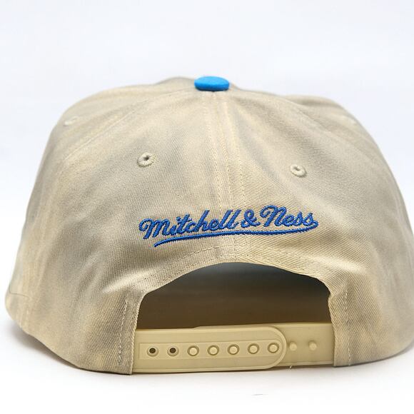 Kšiltovka Mitchell & Ness - NBA Retro Roots Deadstock - New York Knicks - Cream