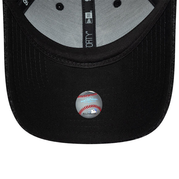 Kšiltovka New Era - MLB Winter 9FORTY - NY Yankees - Black