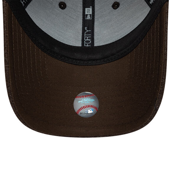 Kšiltovka New Era - MLB Winter 9FORTY - NY Yankees - Chestnut Brown