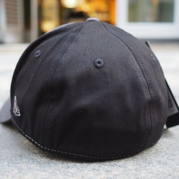 Kšiltovka Oakley Tinfoil Cap Grigo Scuro