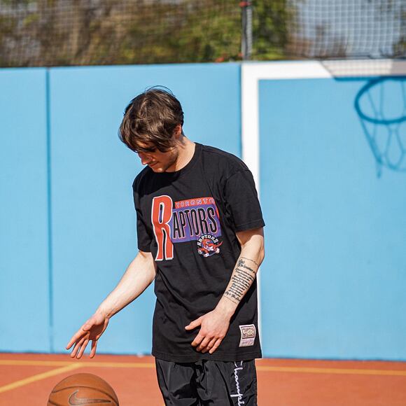 Triko Mitchell & Ness Toronto Raptors Center SSTEINTL930 Washed Black