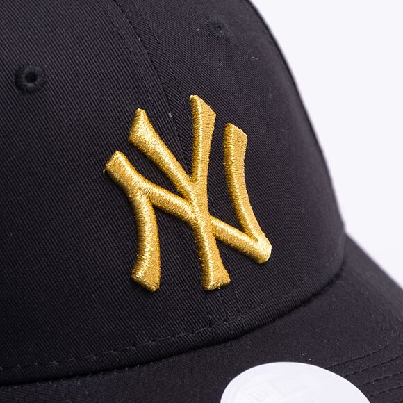 Dámská kšiltovka New Era 9FORTY Womens Metallic Logo New York Yankees Strapback Black/MTG
