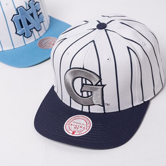 Kšiltovka Mitchell & Ness NCAA Retro Pinstripe Snapback Georgetown University White