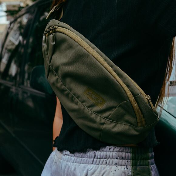 Taška Aevor Shoulder Bag Pine Green