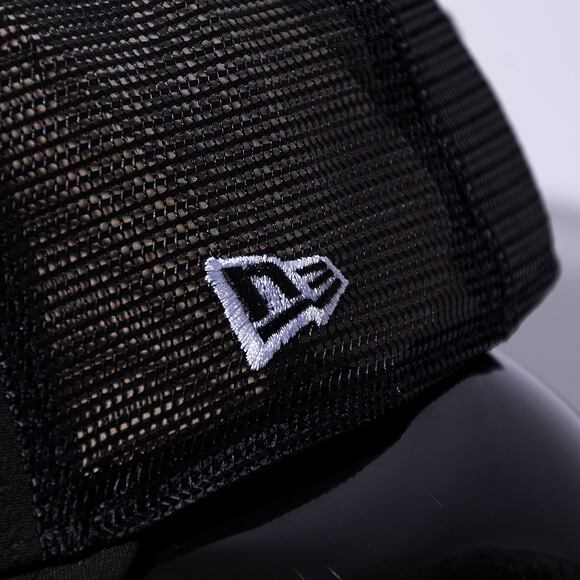 Kšiltovka New Era 9FORTY A-Frame Trucker Sign Black / Pink