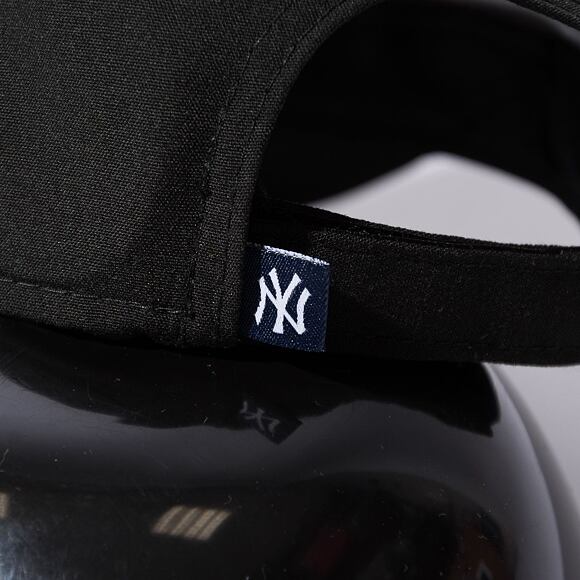 Dětská kšiltovka New Era 9FORTY Kids MLB Space New York Yankees Black