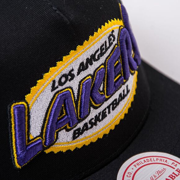Kšiltovka Mitchell & Ness NBA Team Seal Trucker Lakers Black