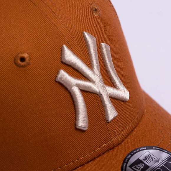 Dětská kšiltovka New Era 9FORTY Kids MLB League Essential New York Yankees Caramel Brown / Stone