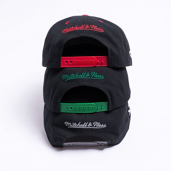 Kšiltovka Mitchell & Ness Overbite Pro Snapback Chicago Bulls Black