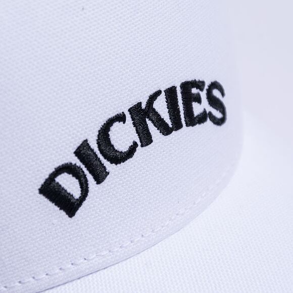 Kšiltovka Dickies Shawsville Trucker White