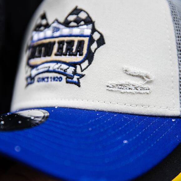 Kšiltovka New Era - Motosport 9FORTY Trucker - Cream / Light Royal
