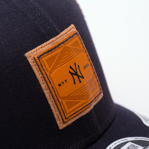 Kšiltovka New Era - MLB Debossed 9SEVENTY Stretch-Snap - NY Yankees - Navy / Brown